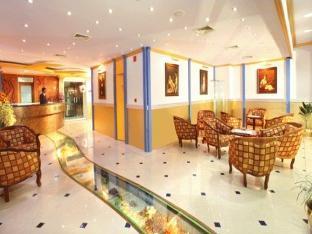 Grand Seasons Hotel Kochi Екстериор снимка