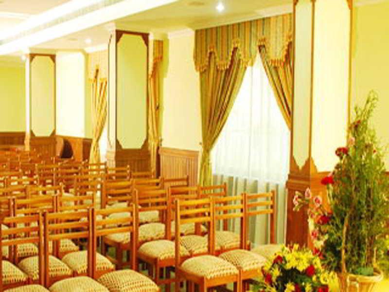 Grand Seasons Hotel Kochi Екстериор снимка