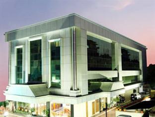 Grand Seasons Hotel Kochi Екстериор снимка